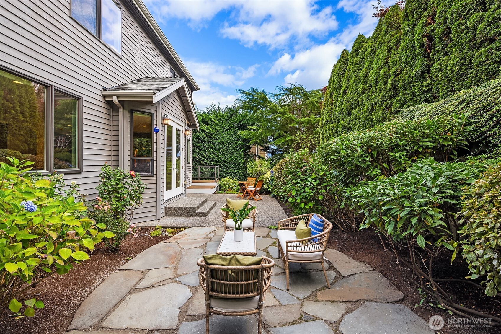 2759 NW Pine Cone Place
