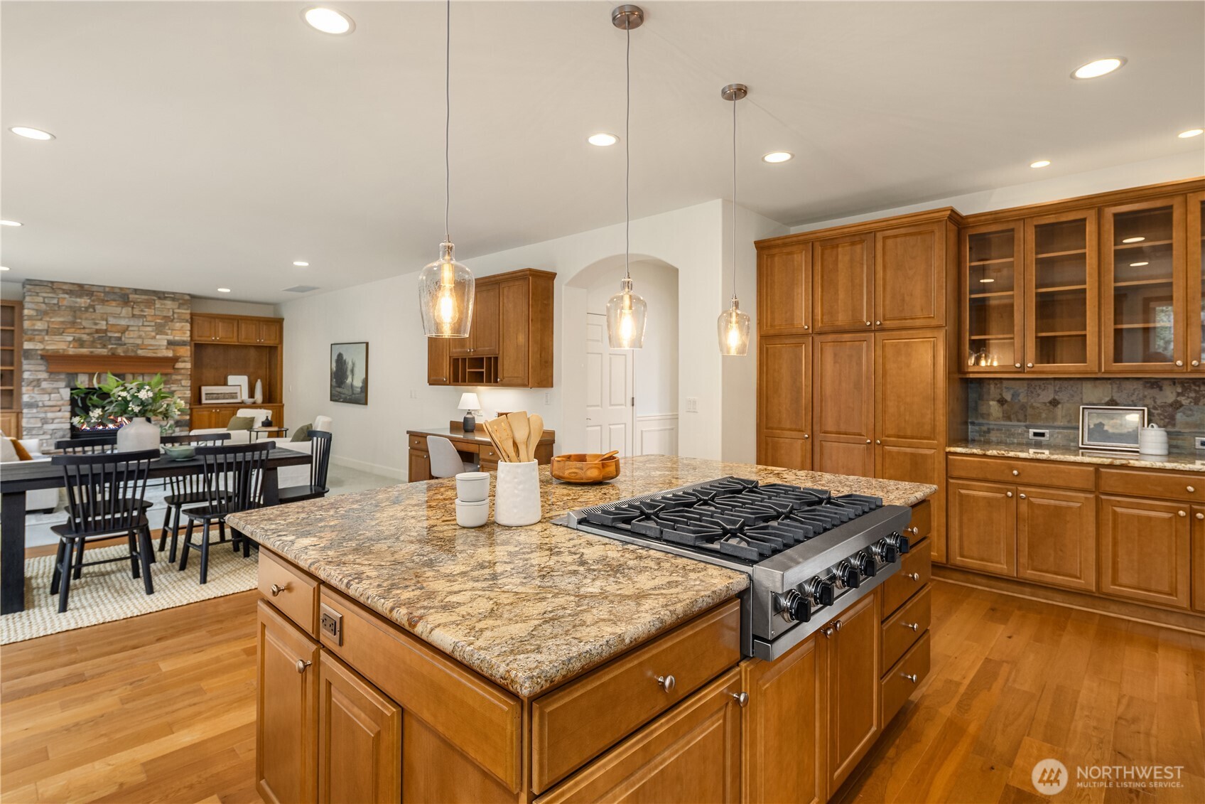 2759 NW Pine Cone Place