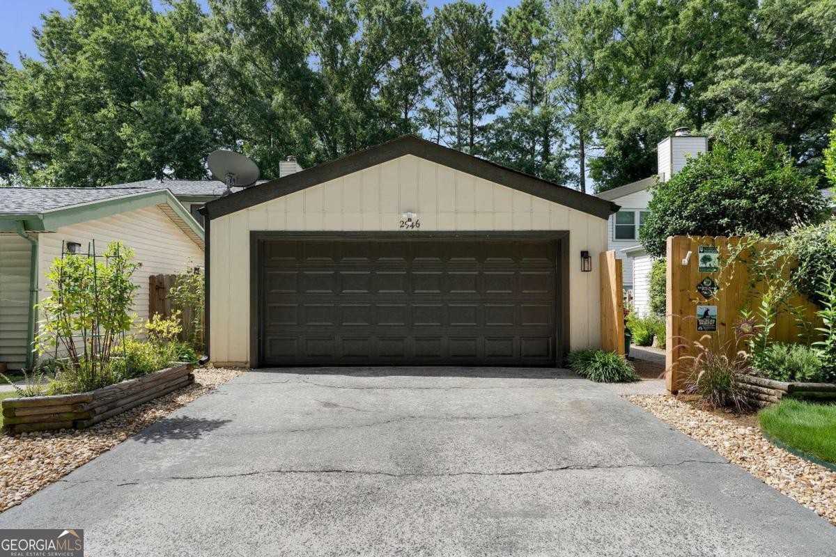 2946 Chipmunk Trail SE