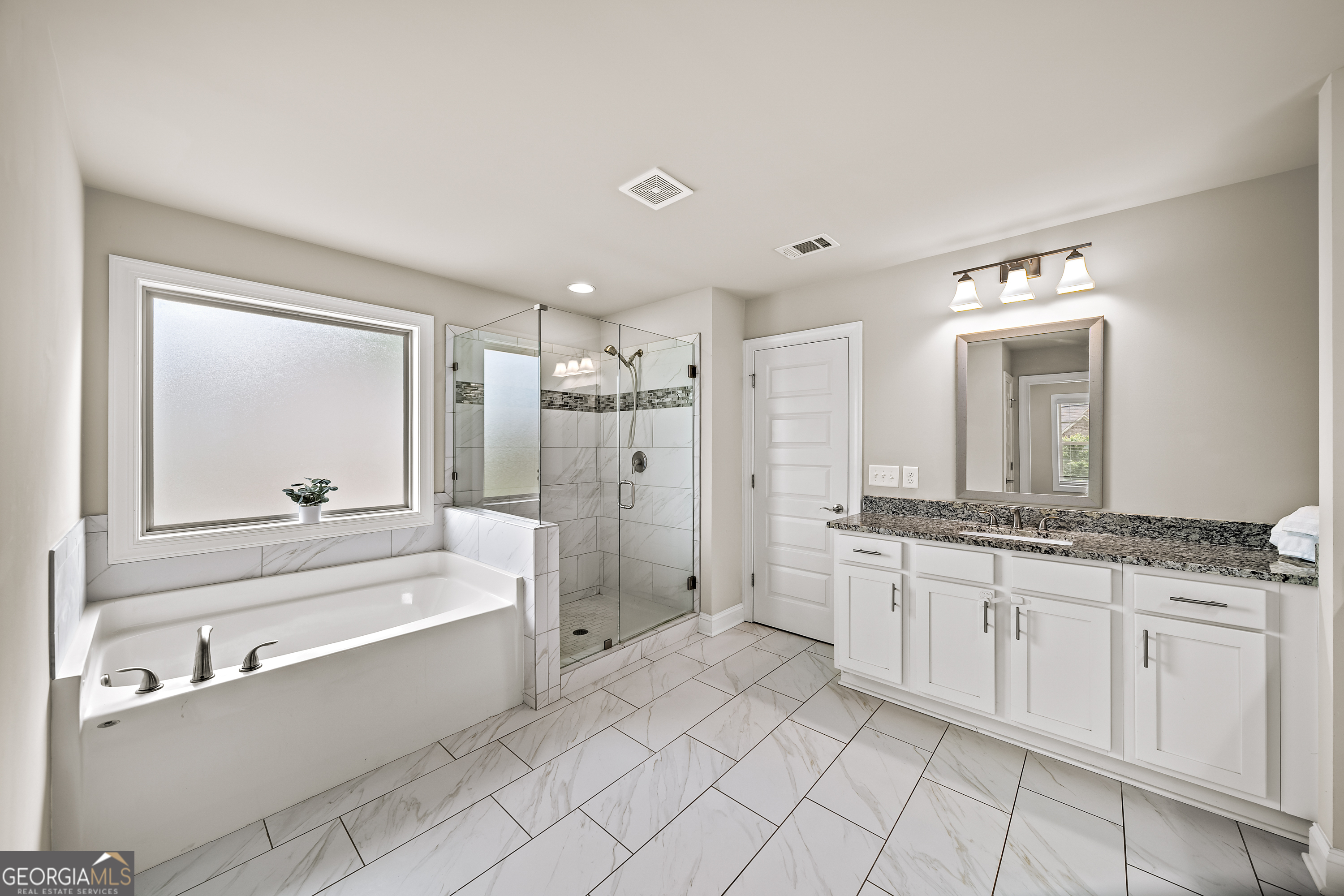 4093 Groveland Park Drive
