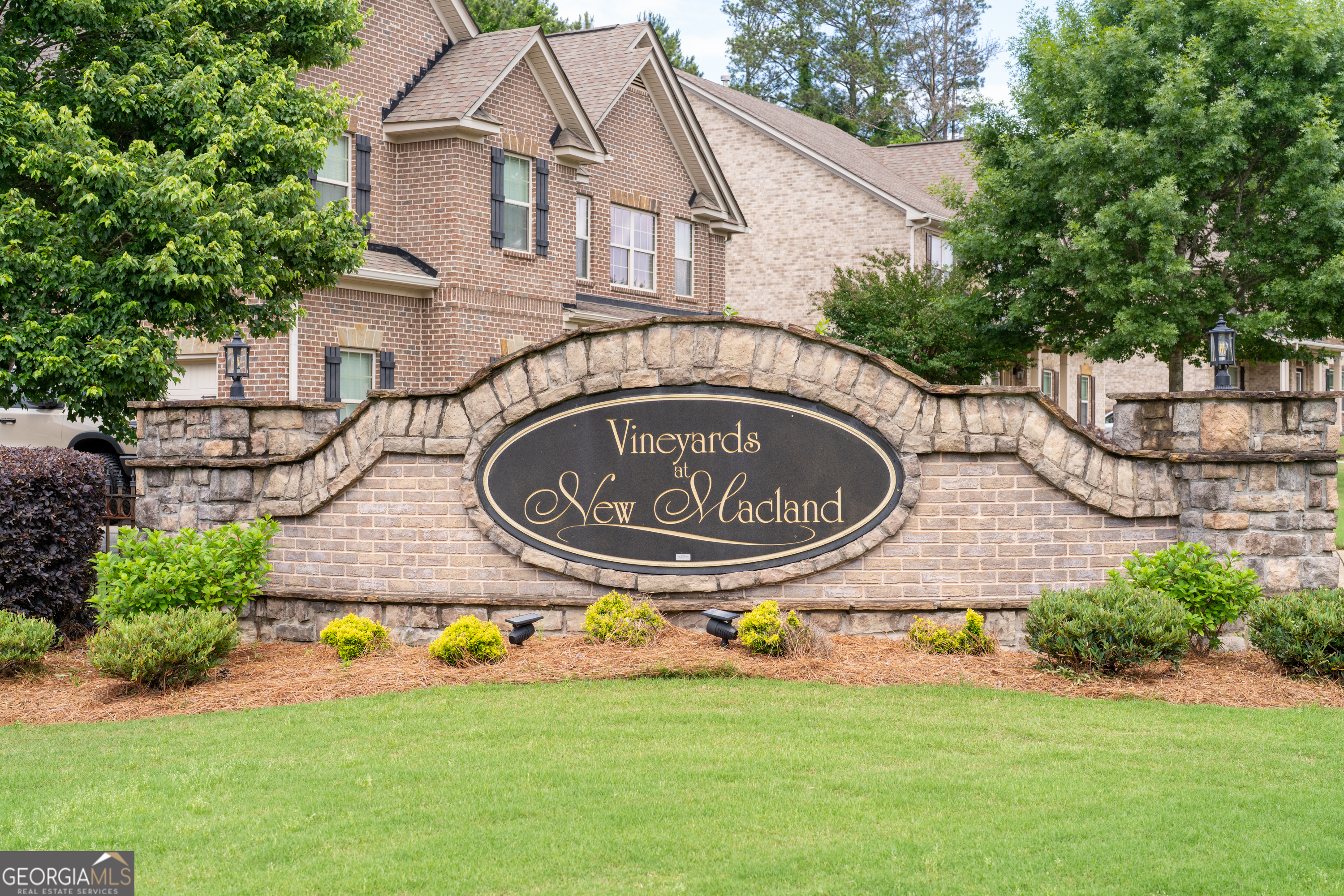 4093 Groveland Park Drive