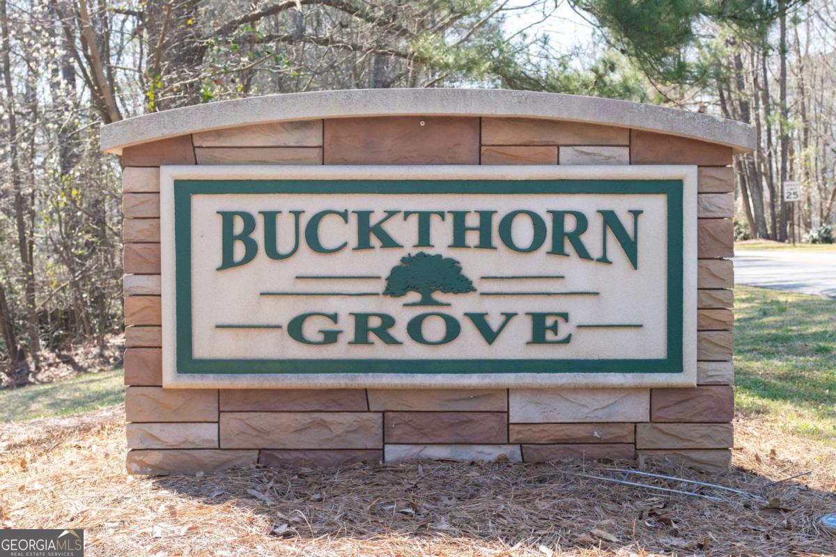 10 Buckthorne Drive