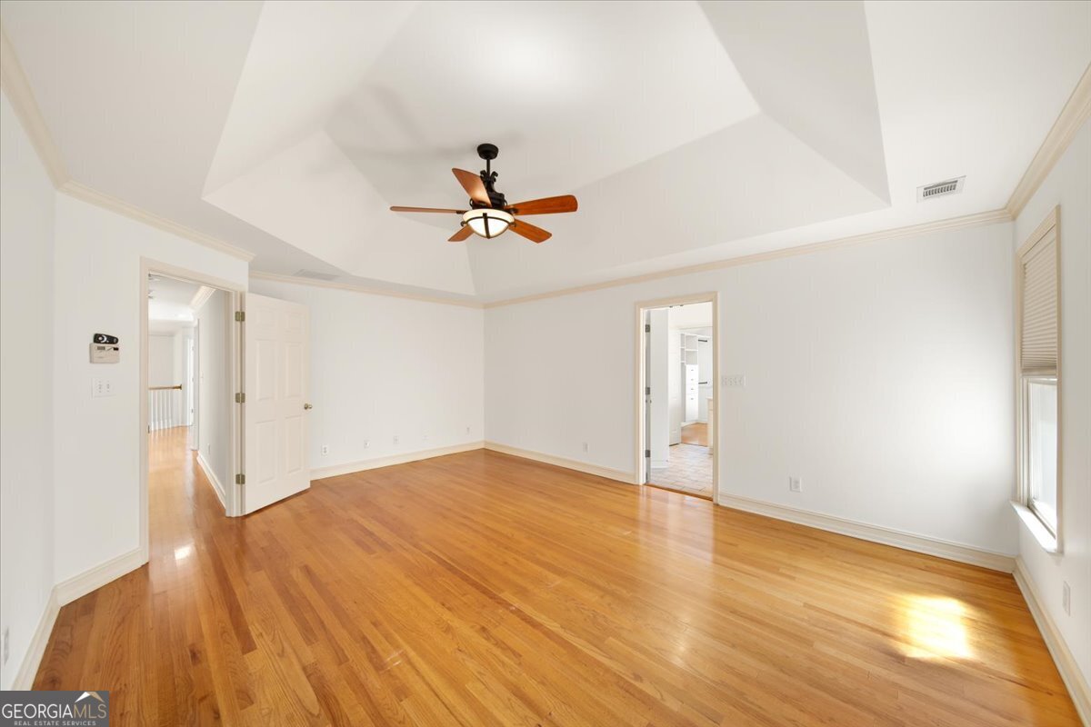 1560 Oak Park Cove