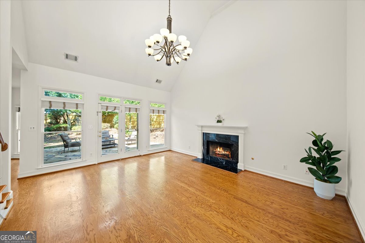 1560 Oak Park Cove