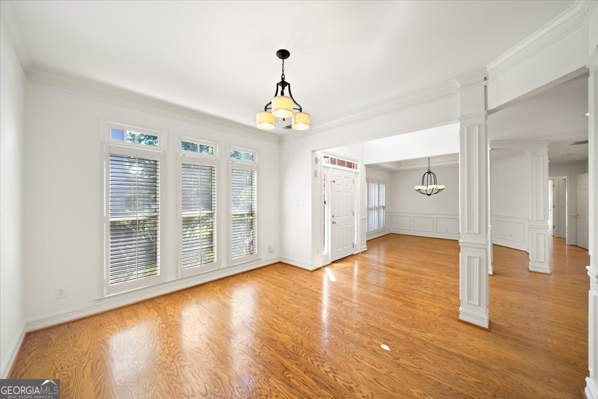 1560 Oak Park Cove
