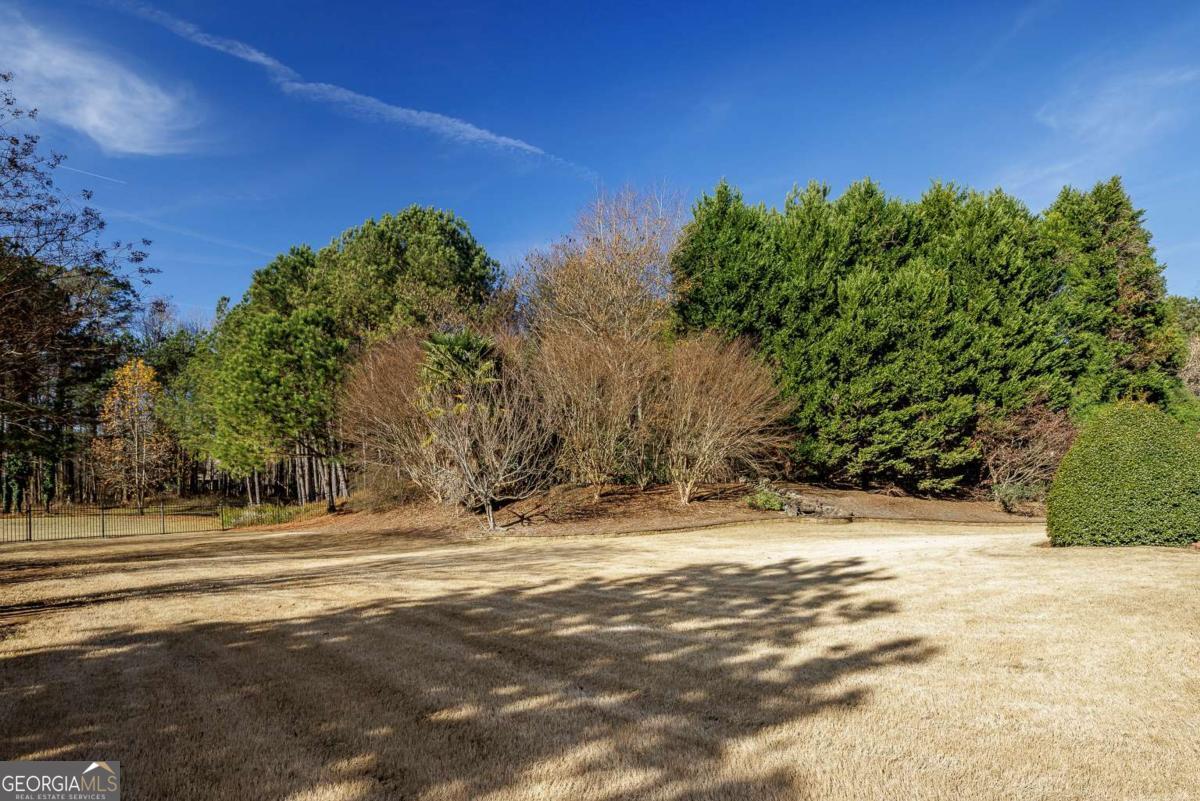 195 High Bluff Court