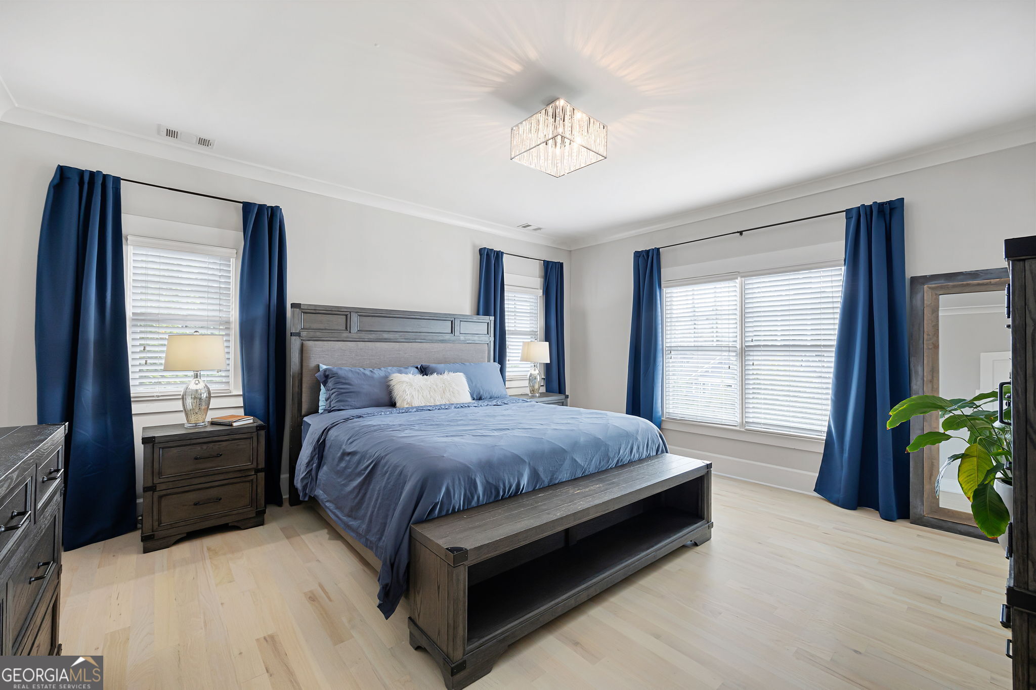 259 Hampton Terrace NE