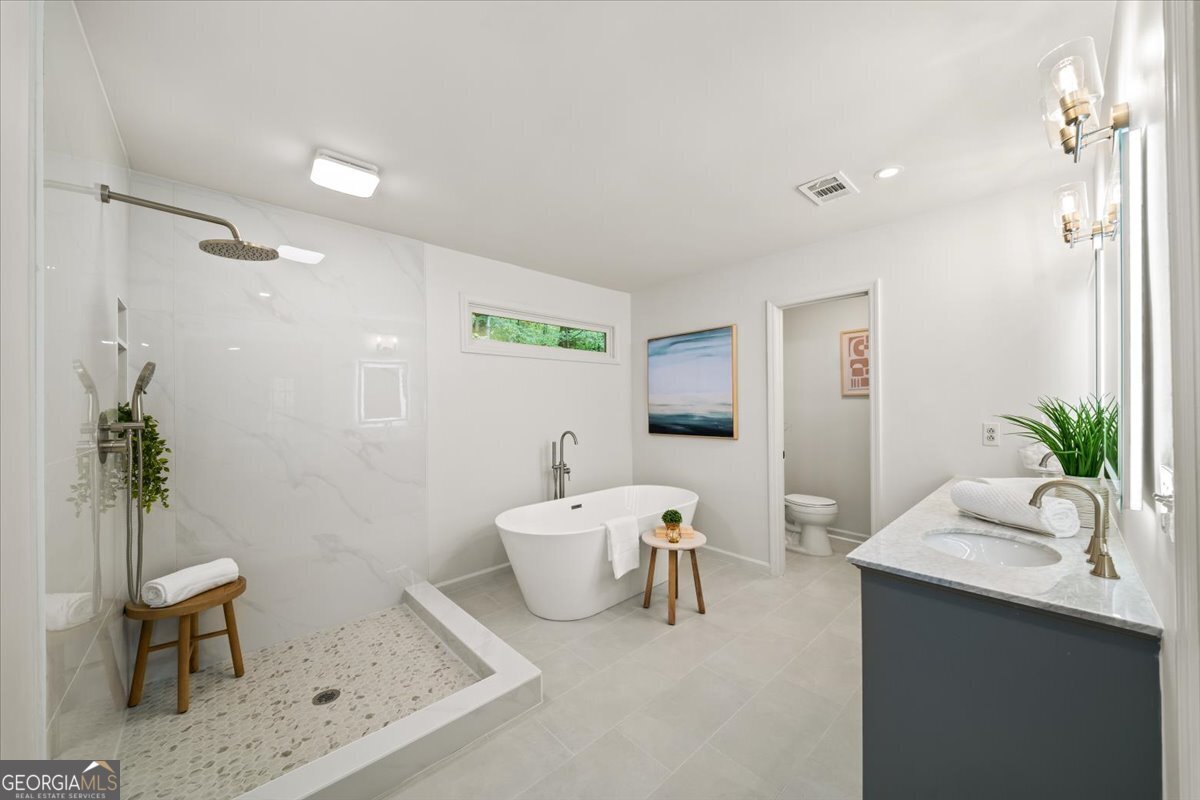 5250 Pikes Peak Court