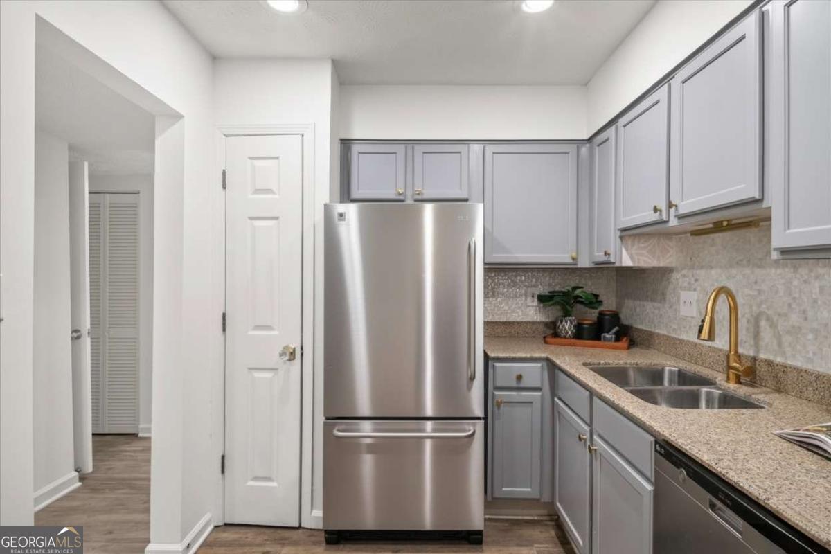 3470 Essex Avenue # 82