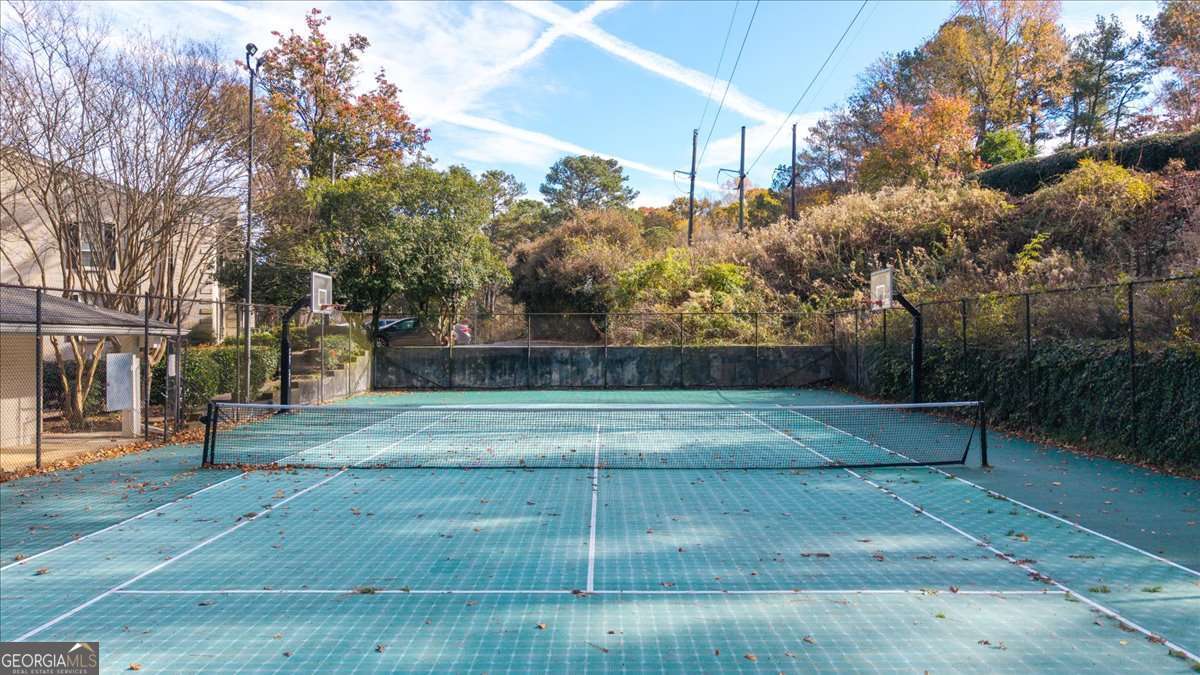 3470 Essex Avenue # 82