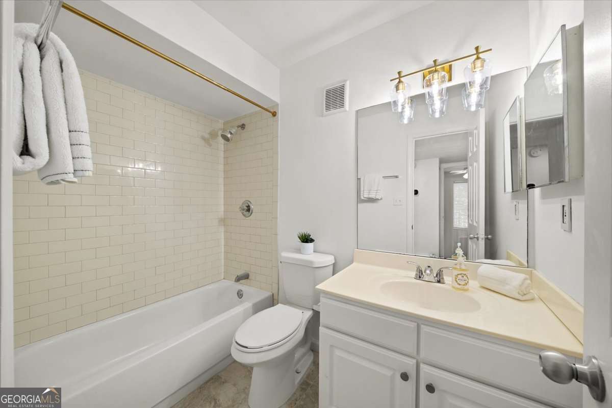 3470 Essex Avenue # 82