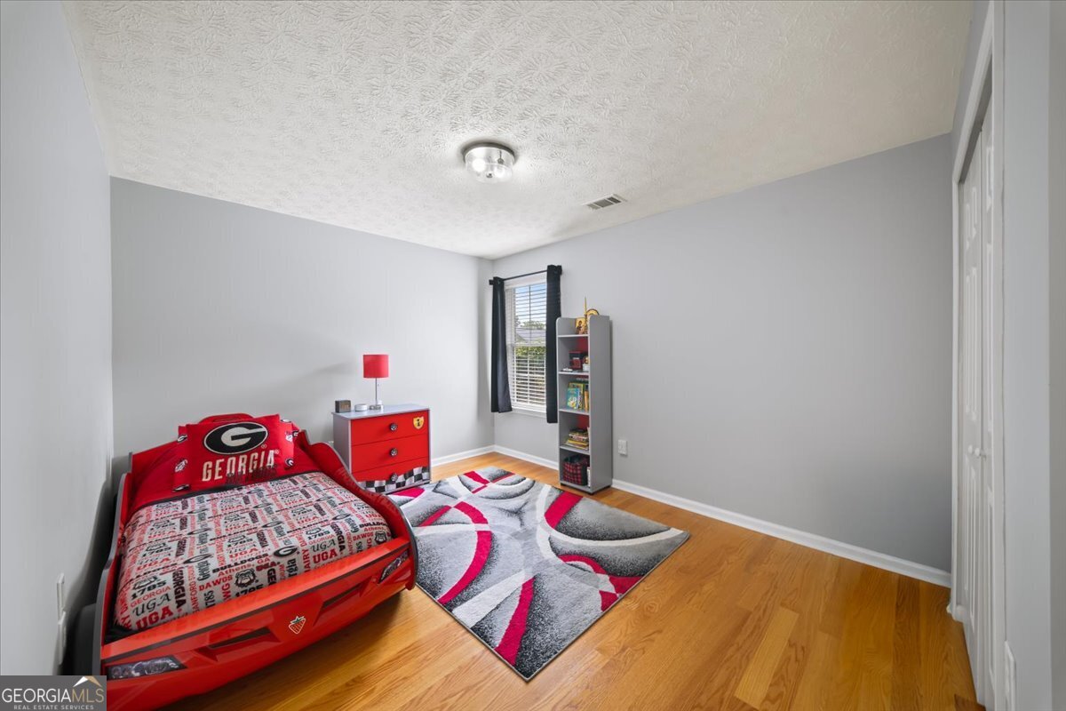 1585 Pinebreeze Drive