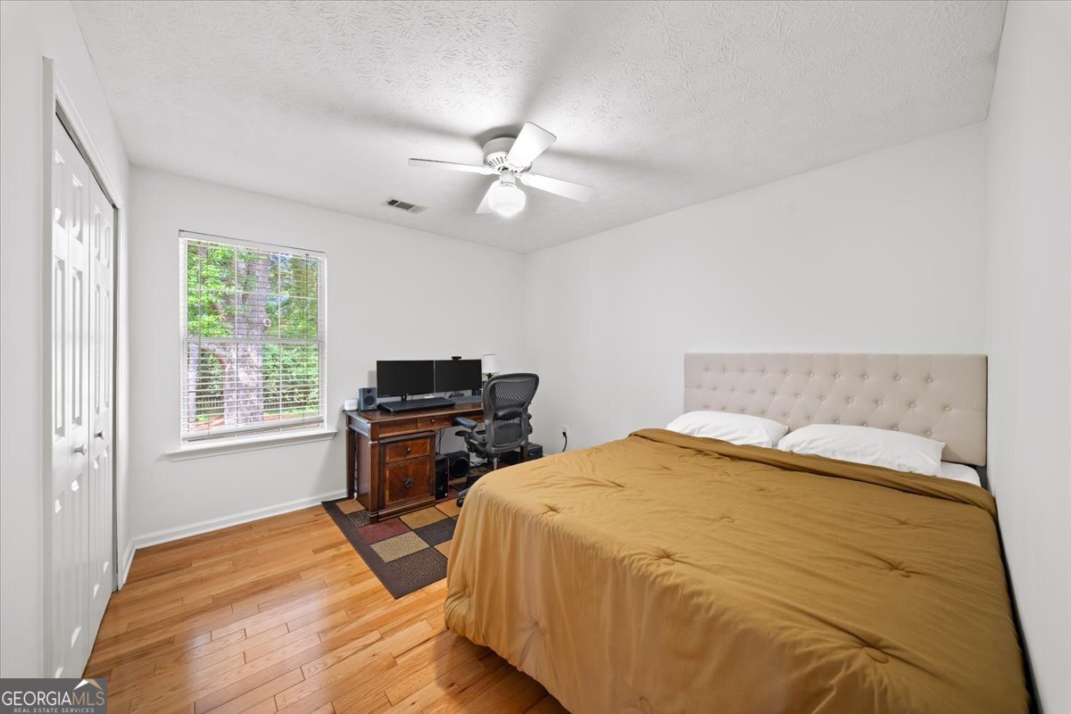 1585 Pinebreeze Drive