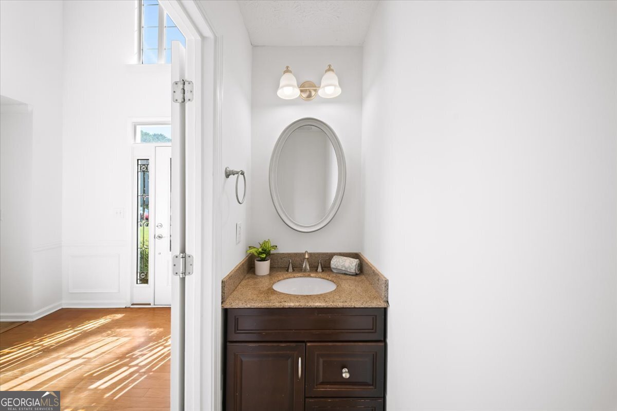 1585 Pinebreeze Drive