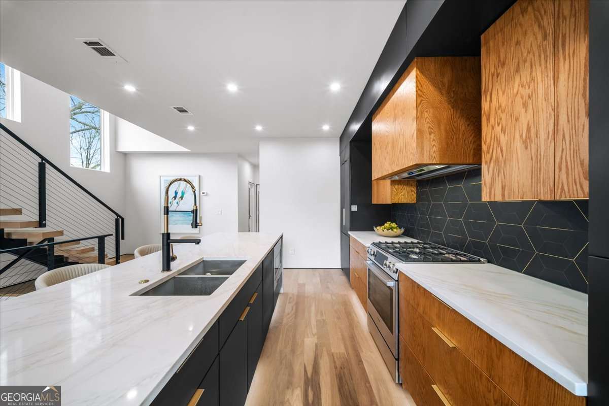 172 Racine Street SW