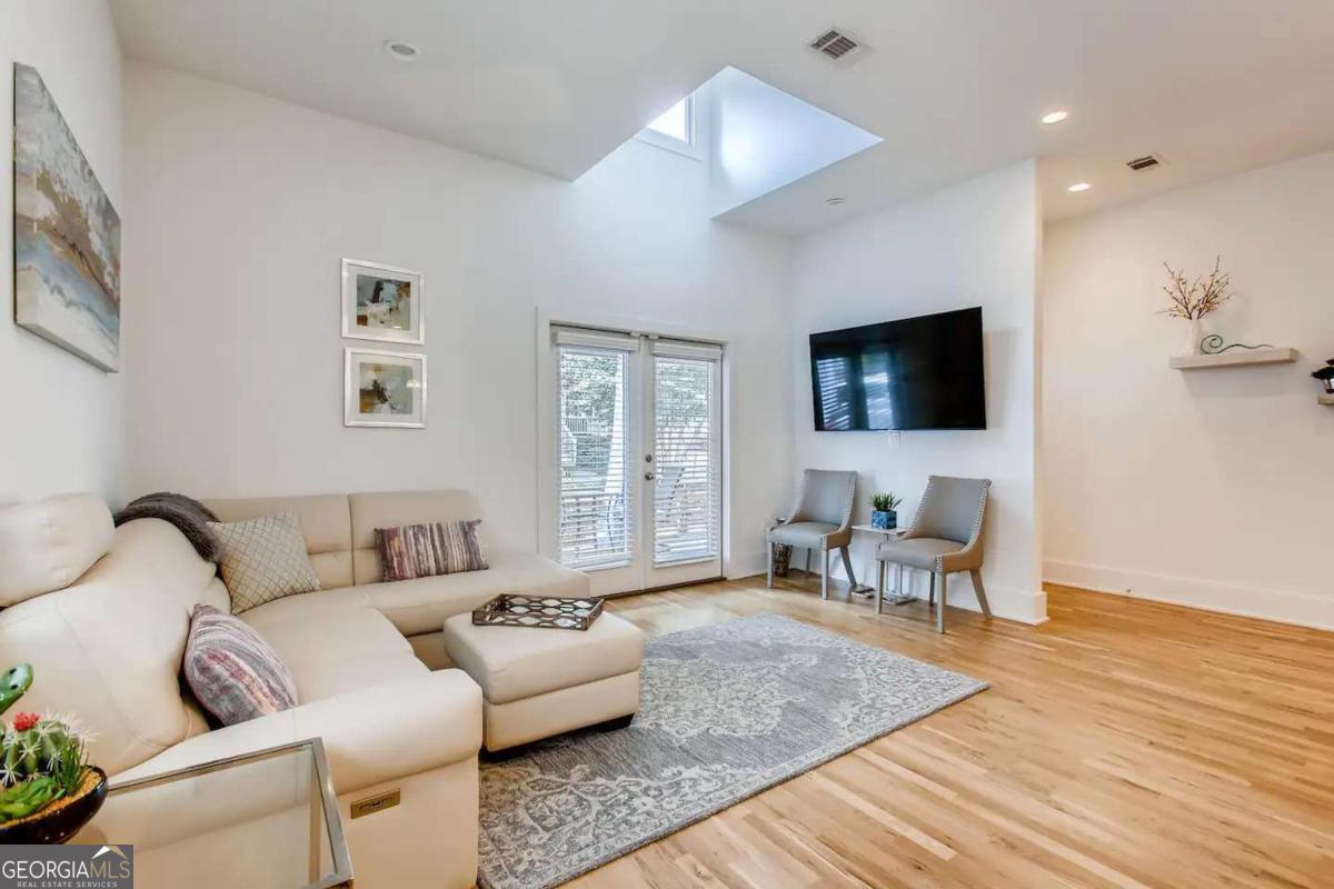 655 Mcgruder Street NE