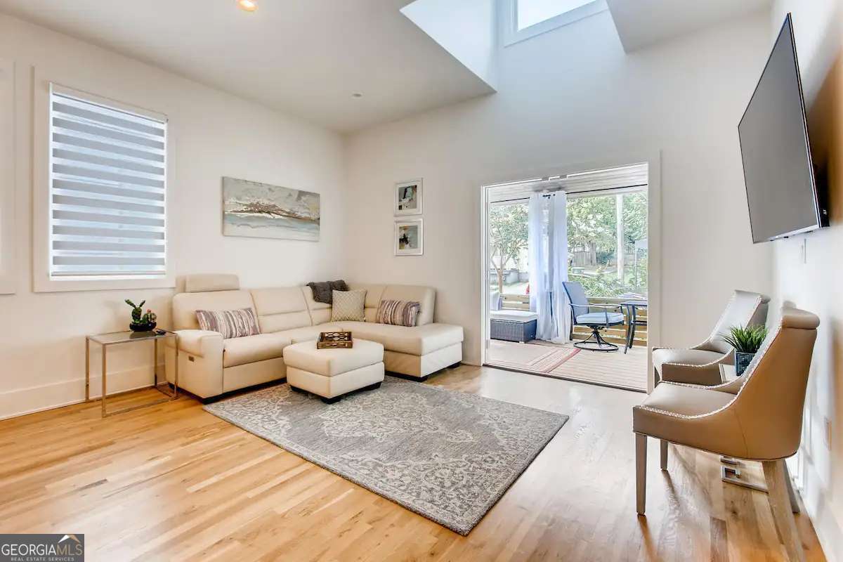 655 Mcgruder Street NE