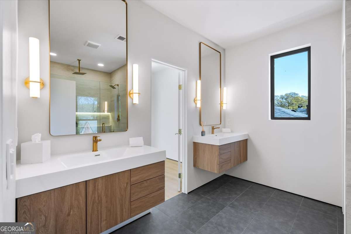 1342 Thurgood Street SW