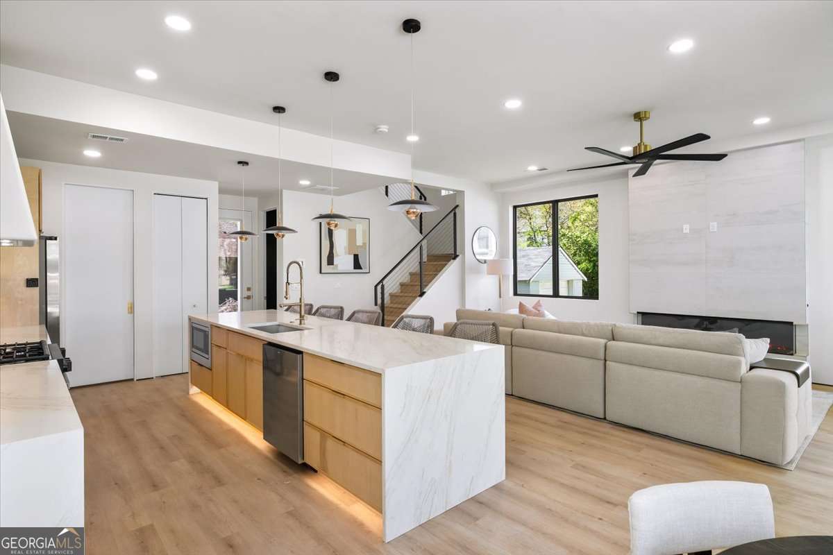 1342 Thurgood Street SW