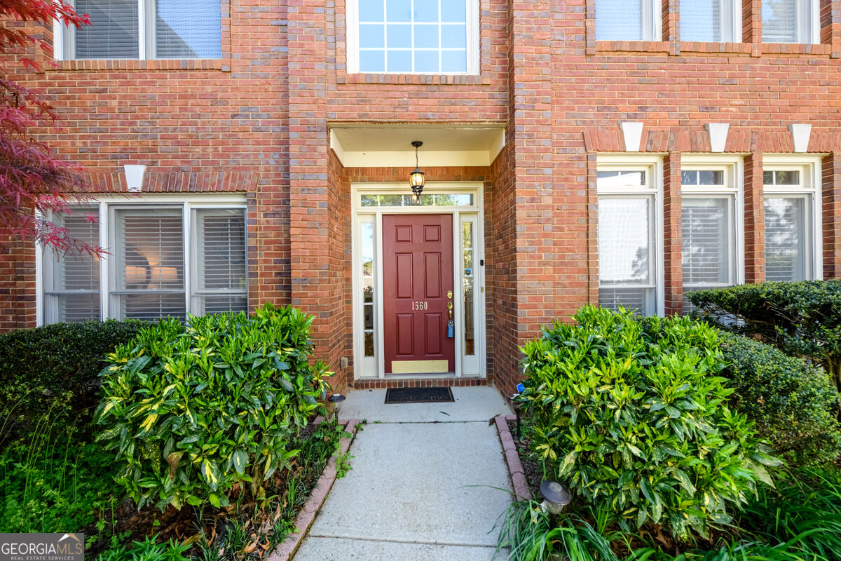 1560 Oak Park Cove