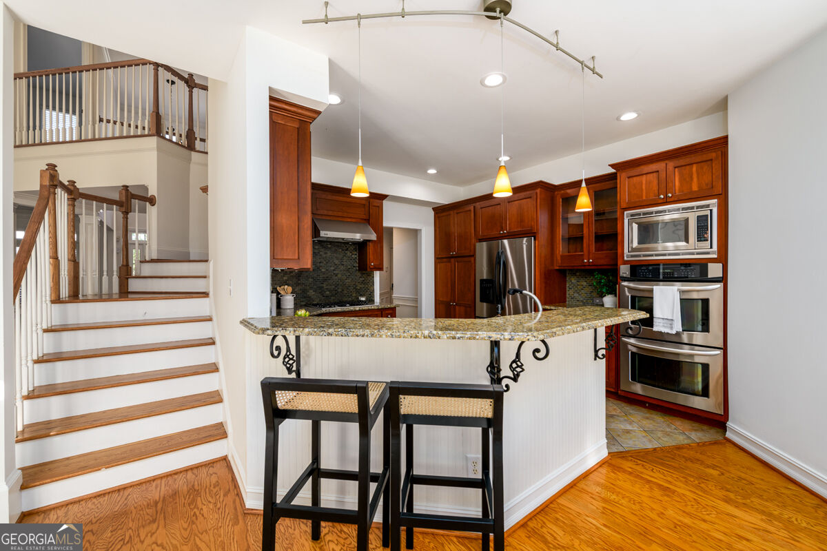 1560 Oak Park Cove