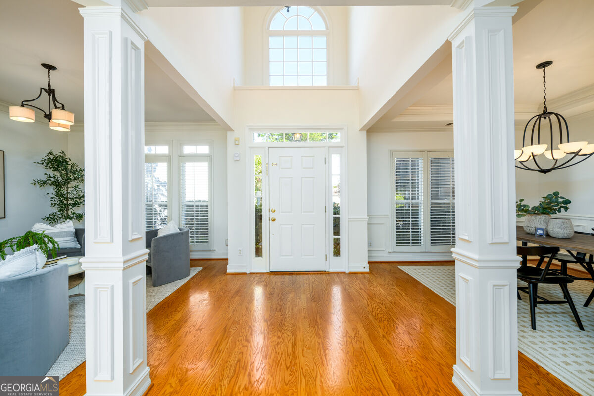 1560 Oak Park Cove
