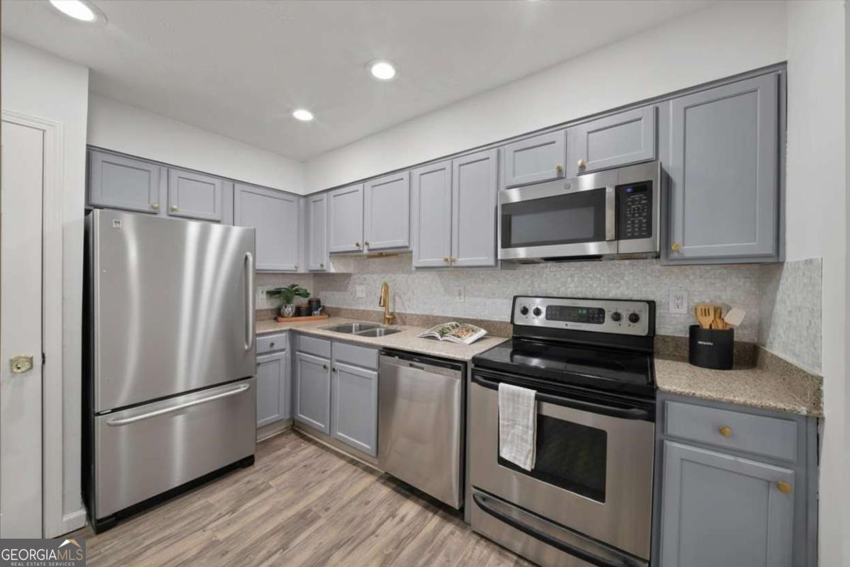 3470 Essex Avenue # 82