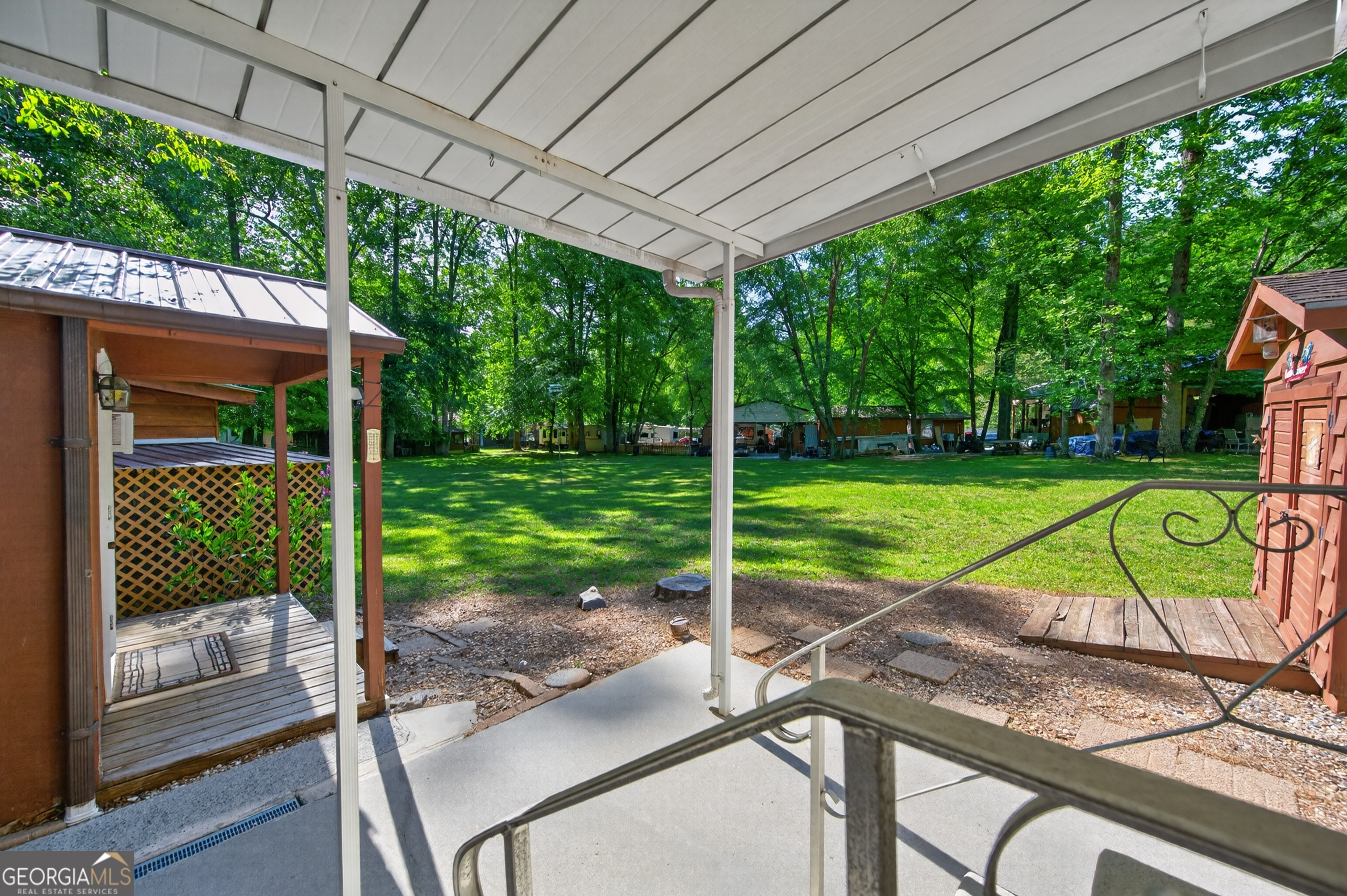 107 Riverside Place
