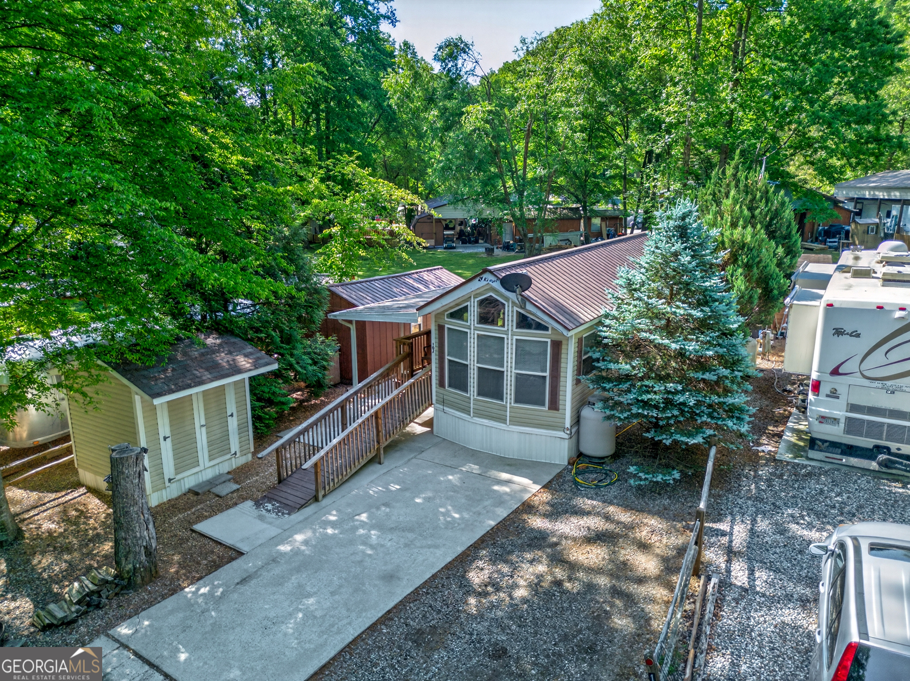 107 Riverside Place