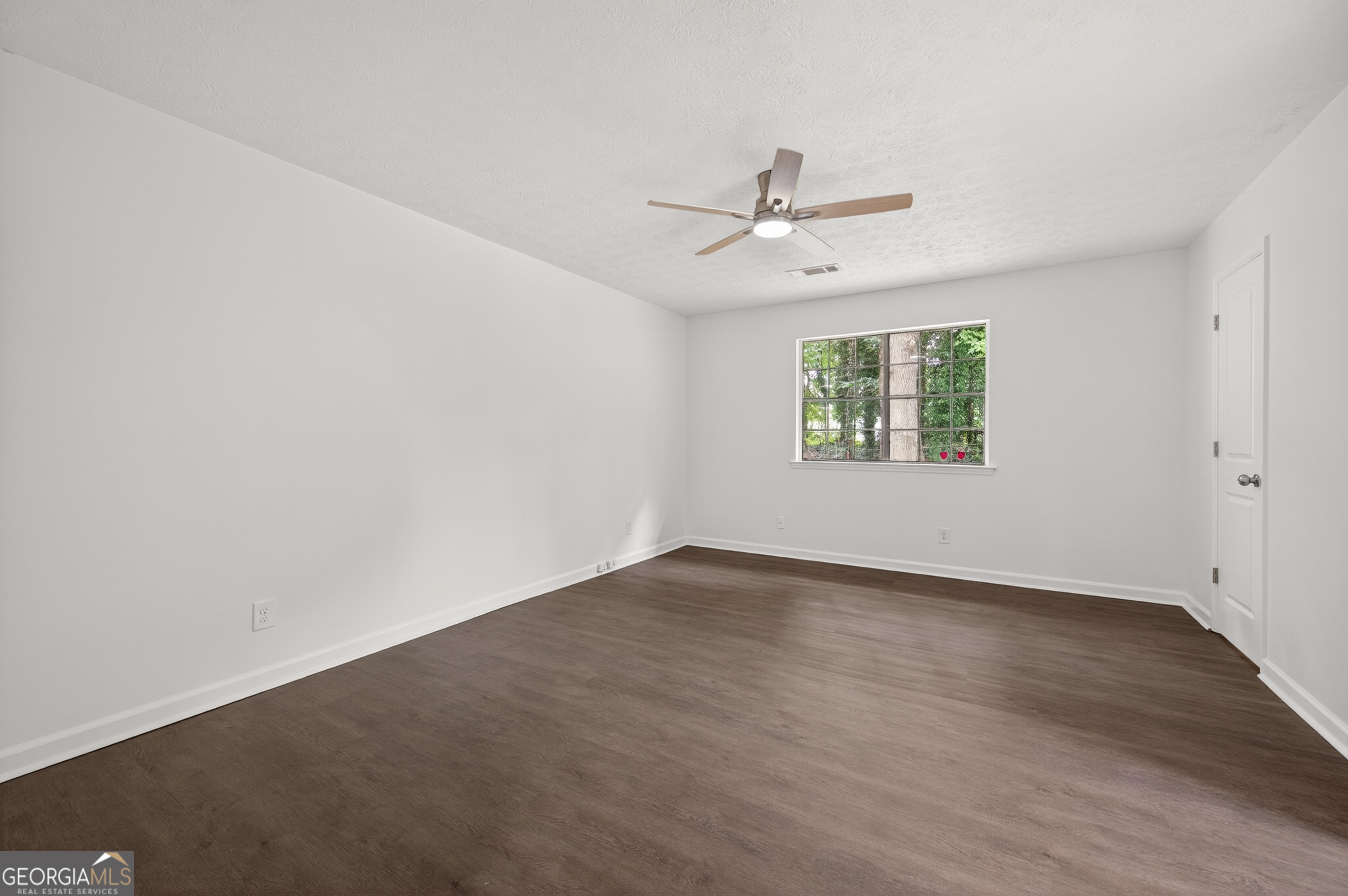 1903 Old Concord Drive SE