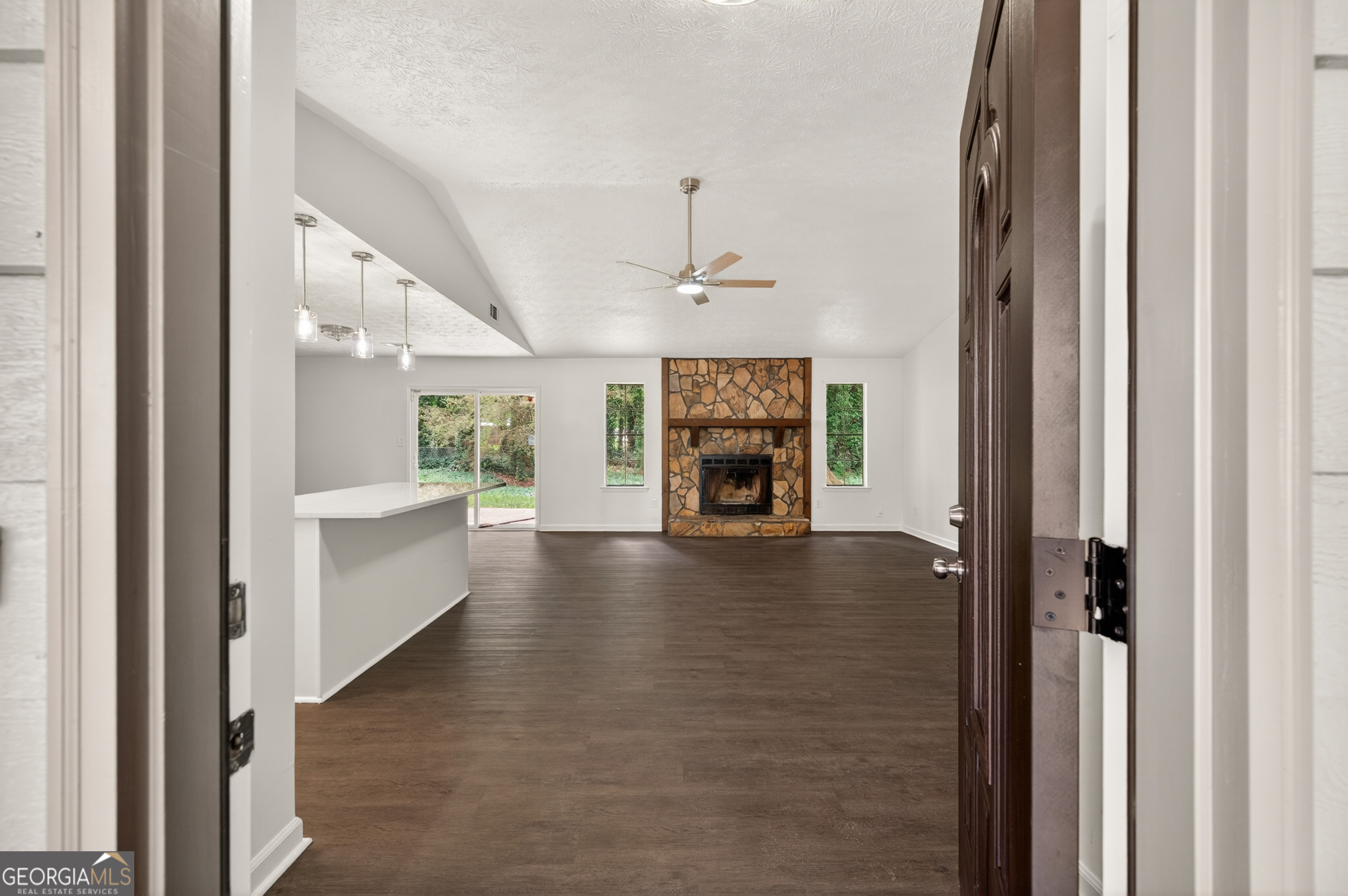 1903 Old Concord Drive SE