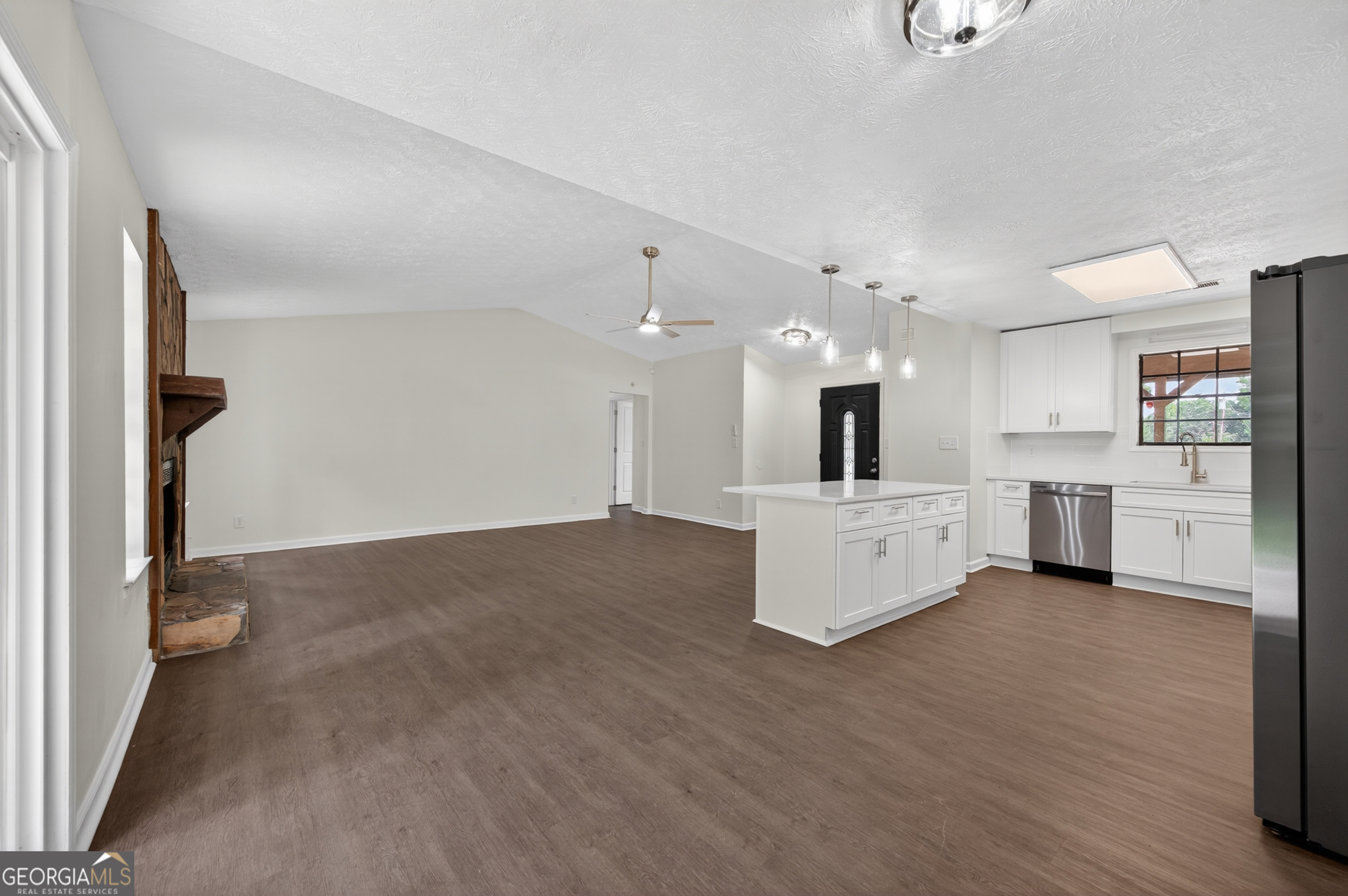 1903 Old Concord Drive SE