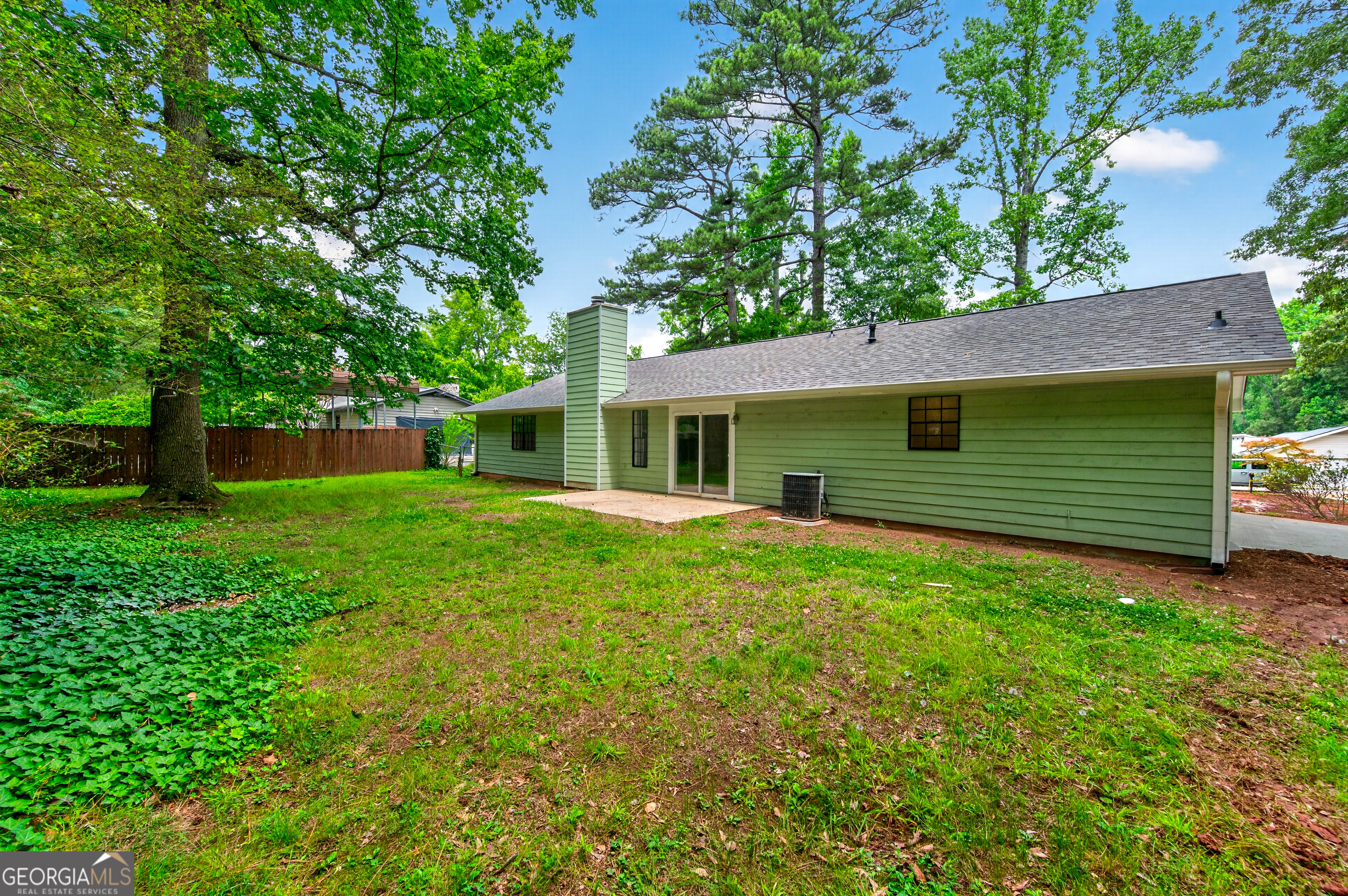 1903 Old Concord Drive SE
