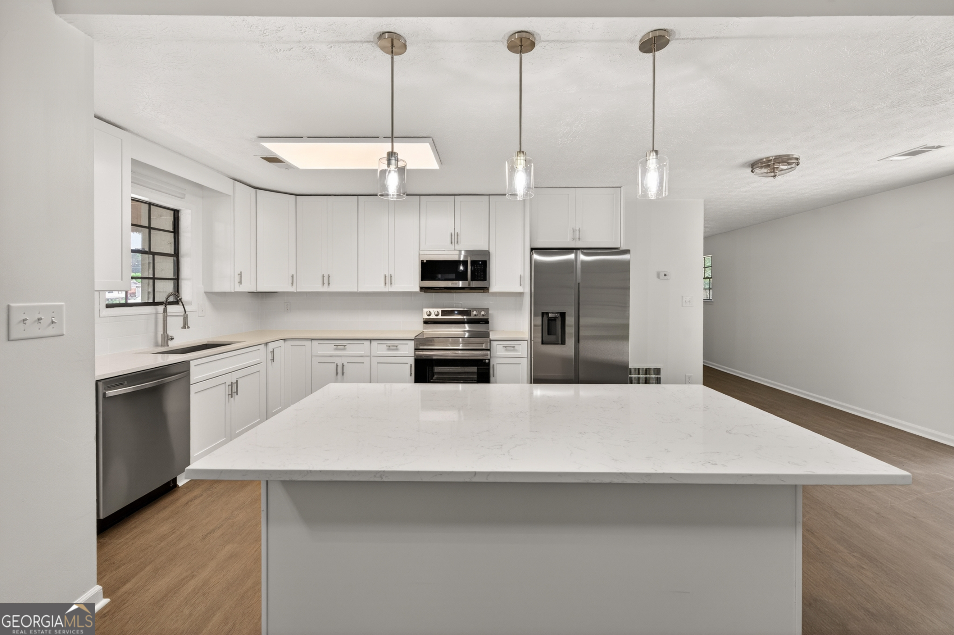 1903 Old Concord Drive SE