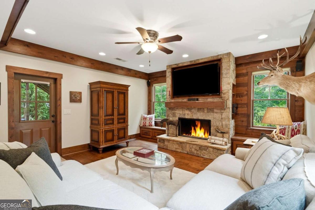 1540 Bramble Bush Way