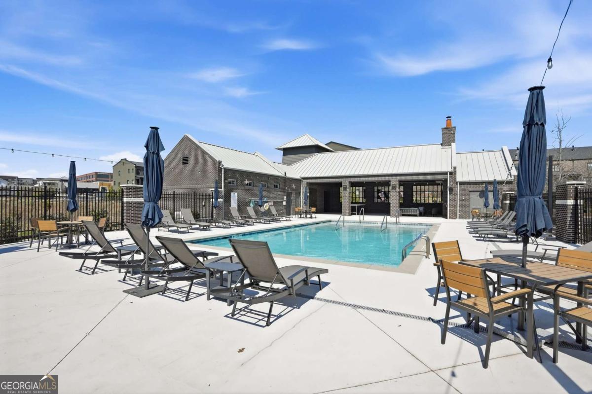 6610 Cortland Walk