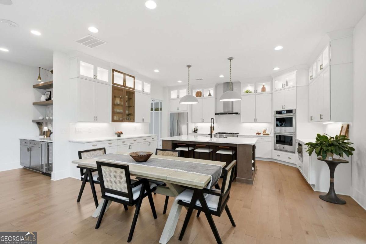 13390 Bishops Court