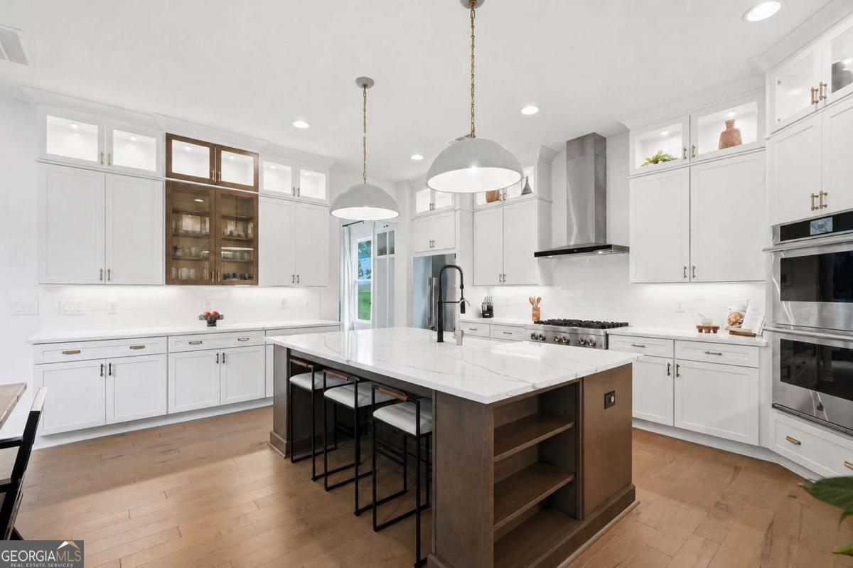 13390 Bishops Court