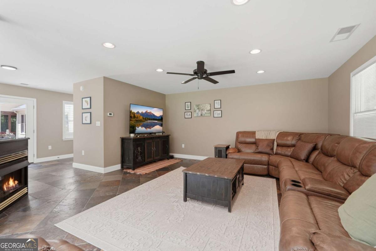 270 Ridgeway Road