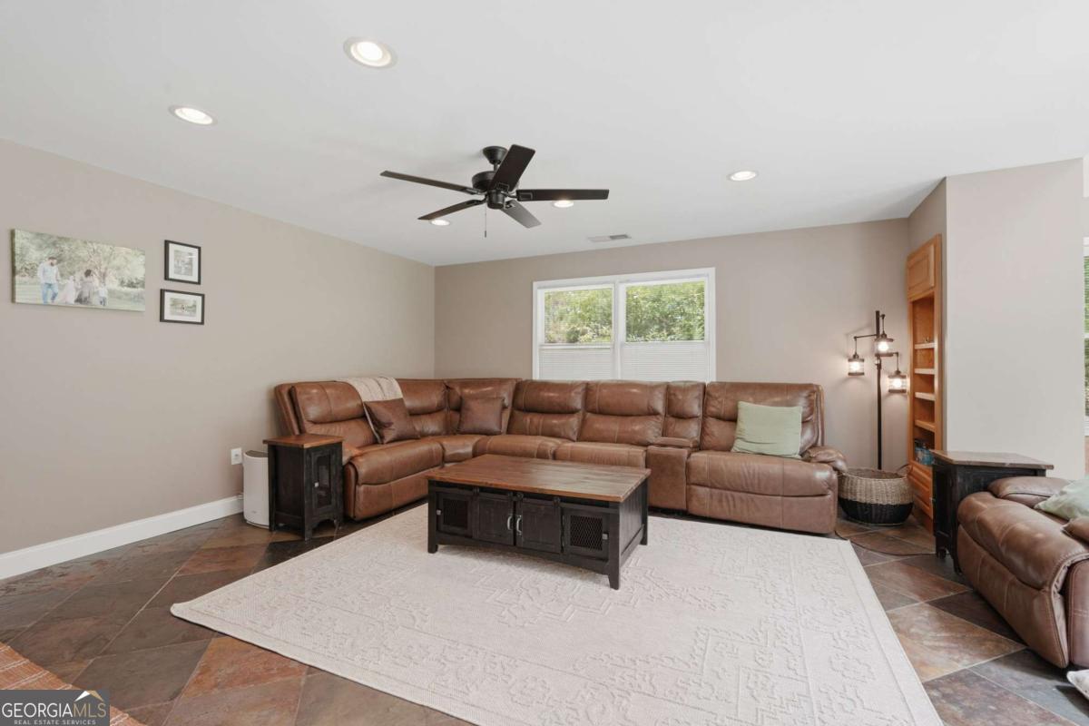 270 Ridgeway Road