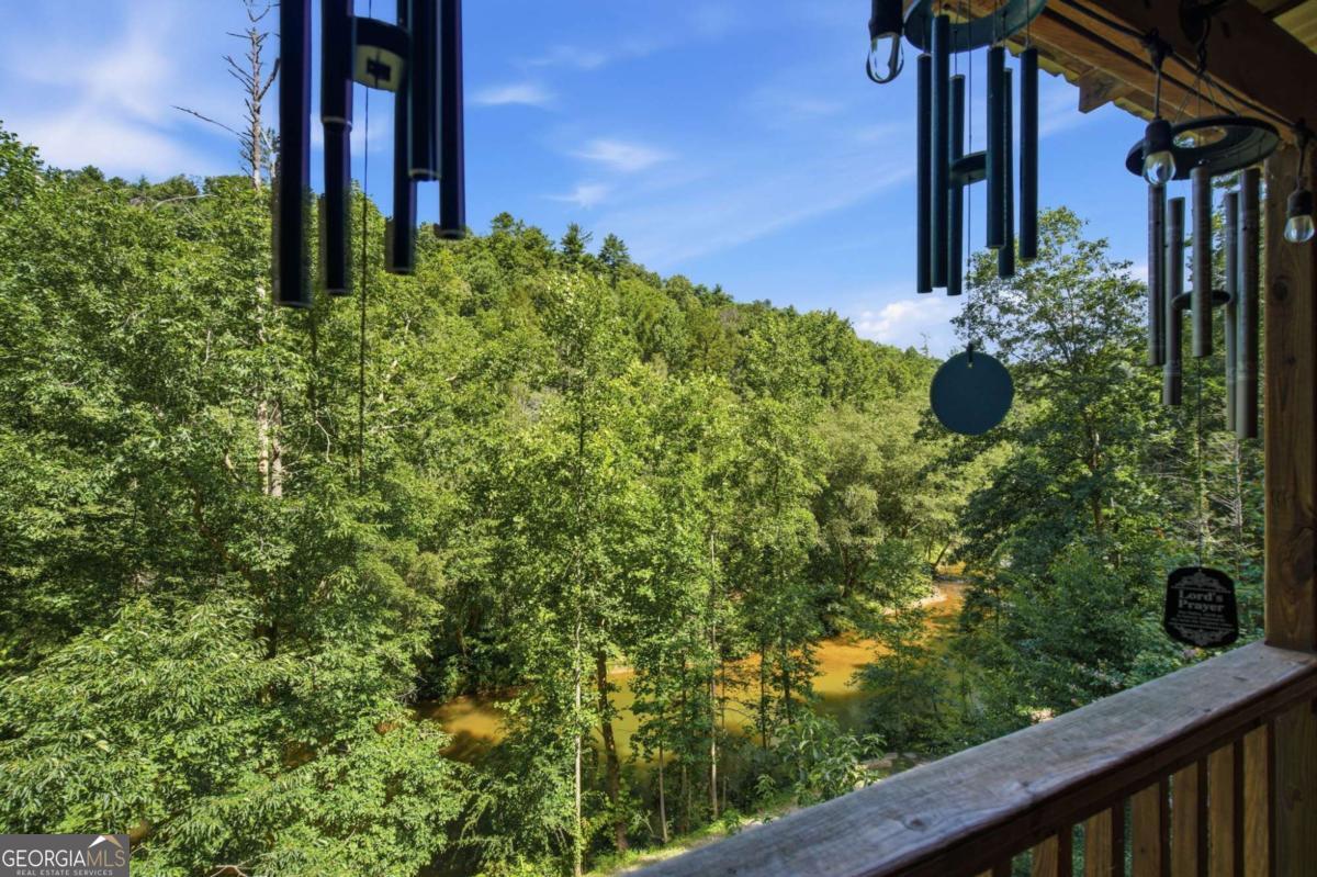 349 Whitewater Trail