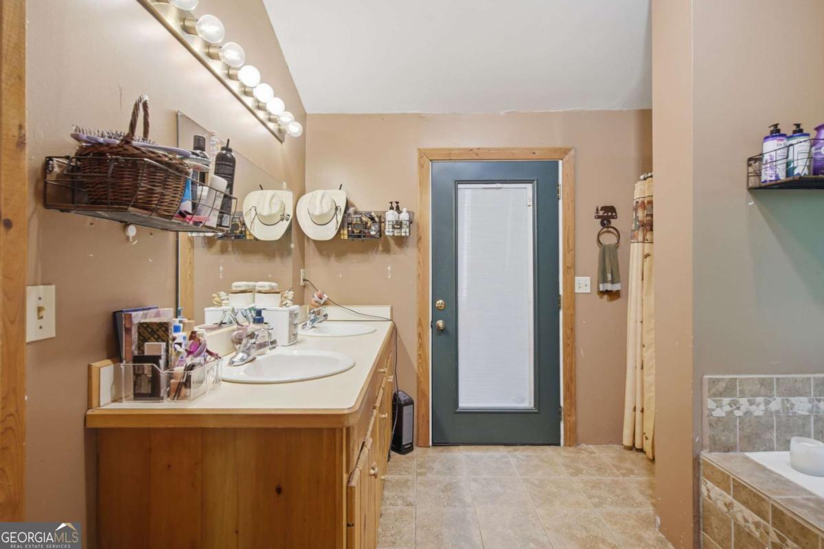 349 Whitewater Trail
