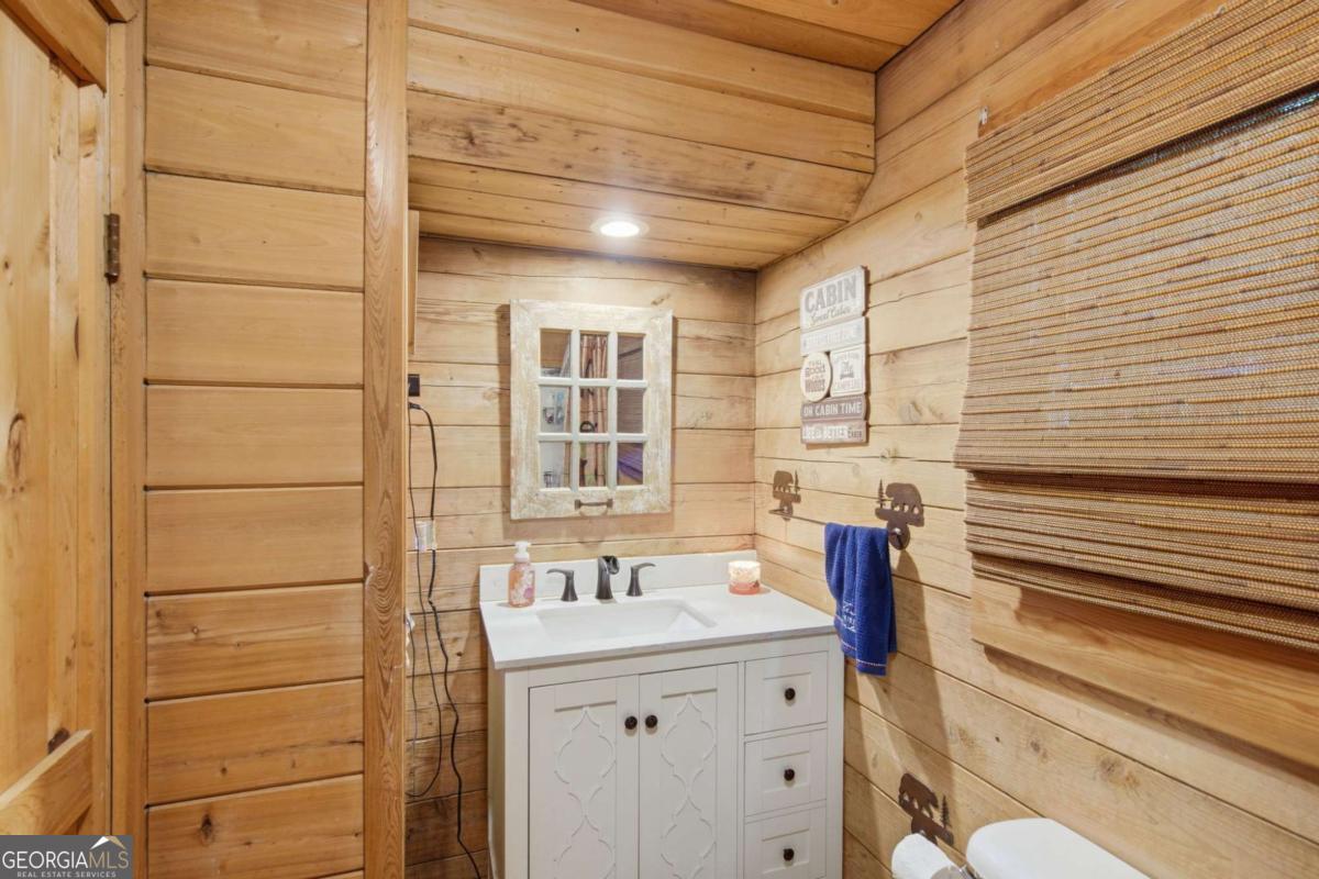 349 Whitewater Trail