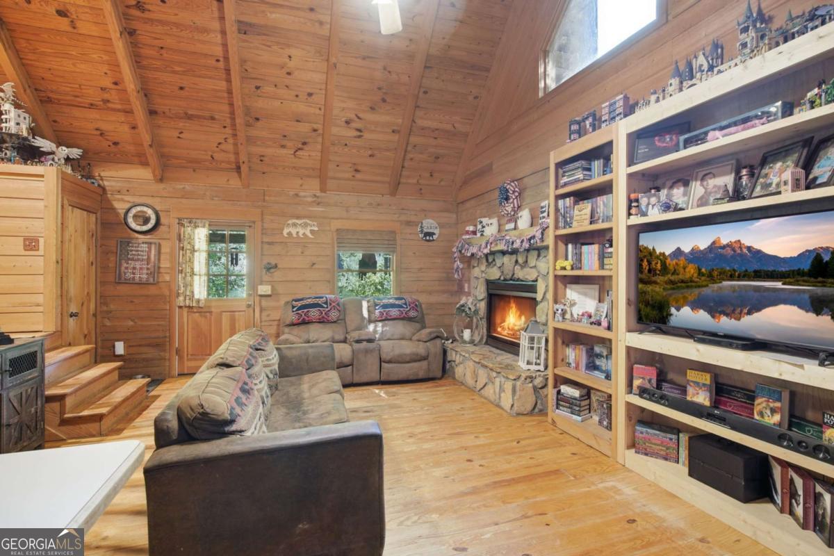 349 Whitewater Trail
