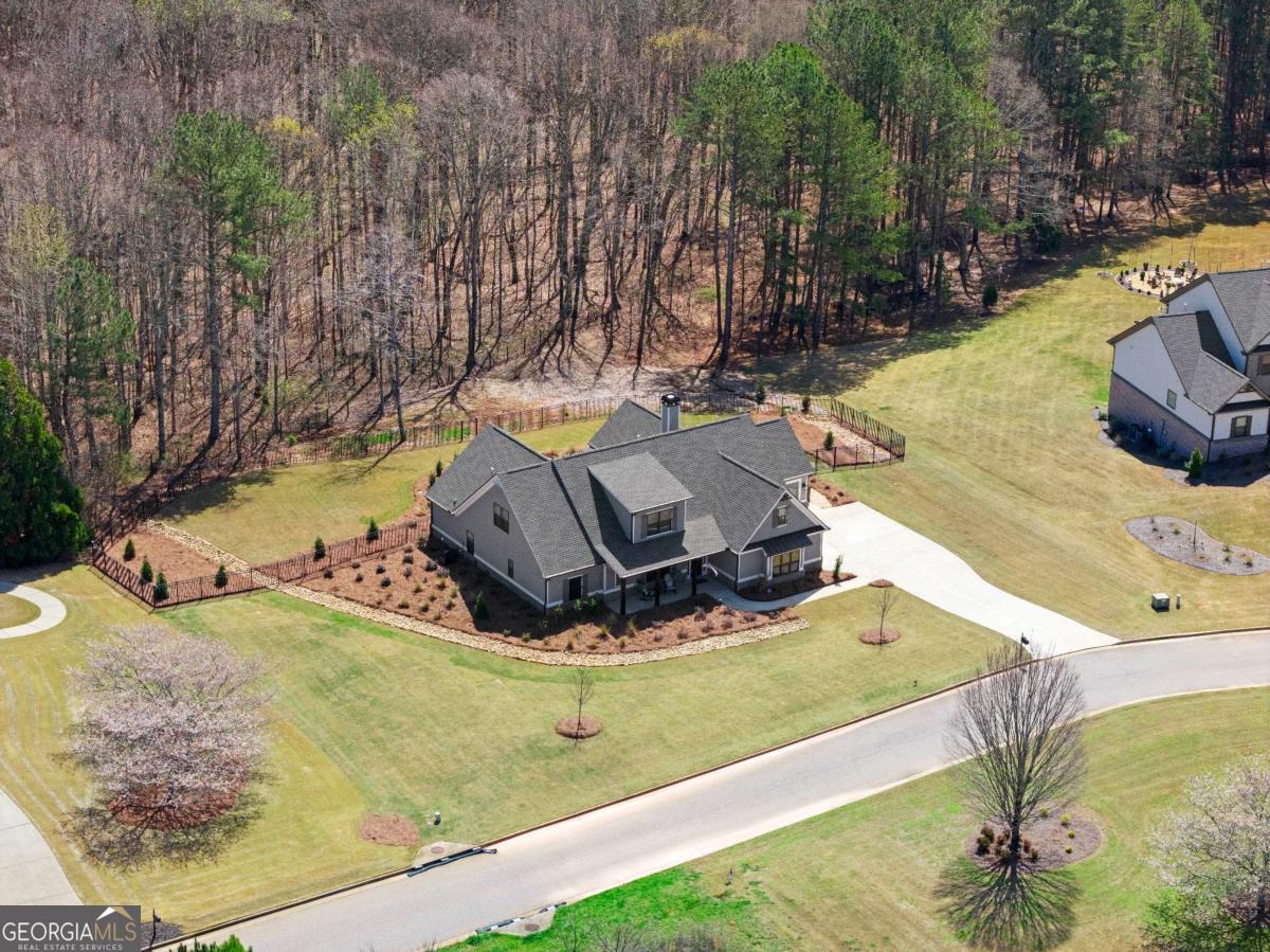 2128 Stonegate Way
