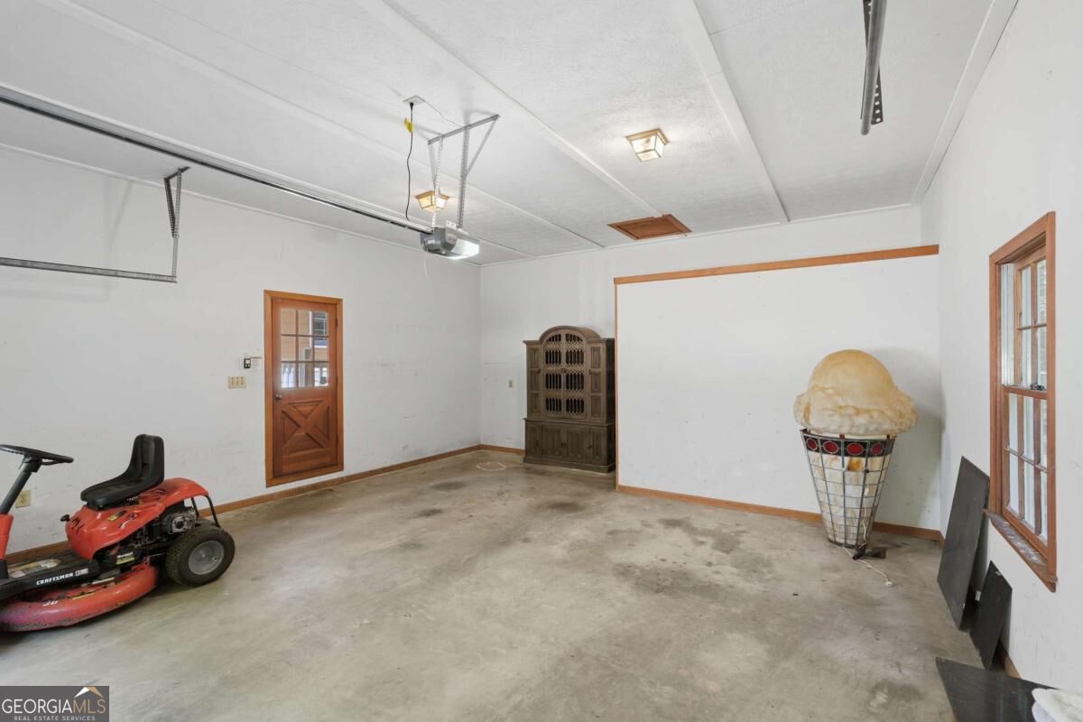 724 Clarke Trail
