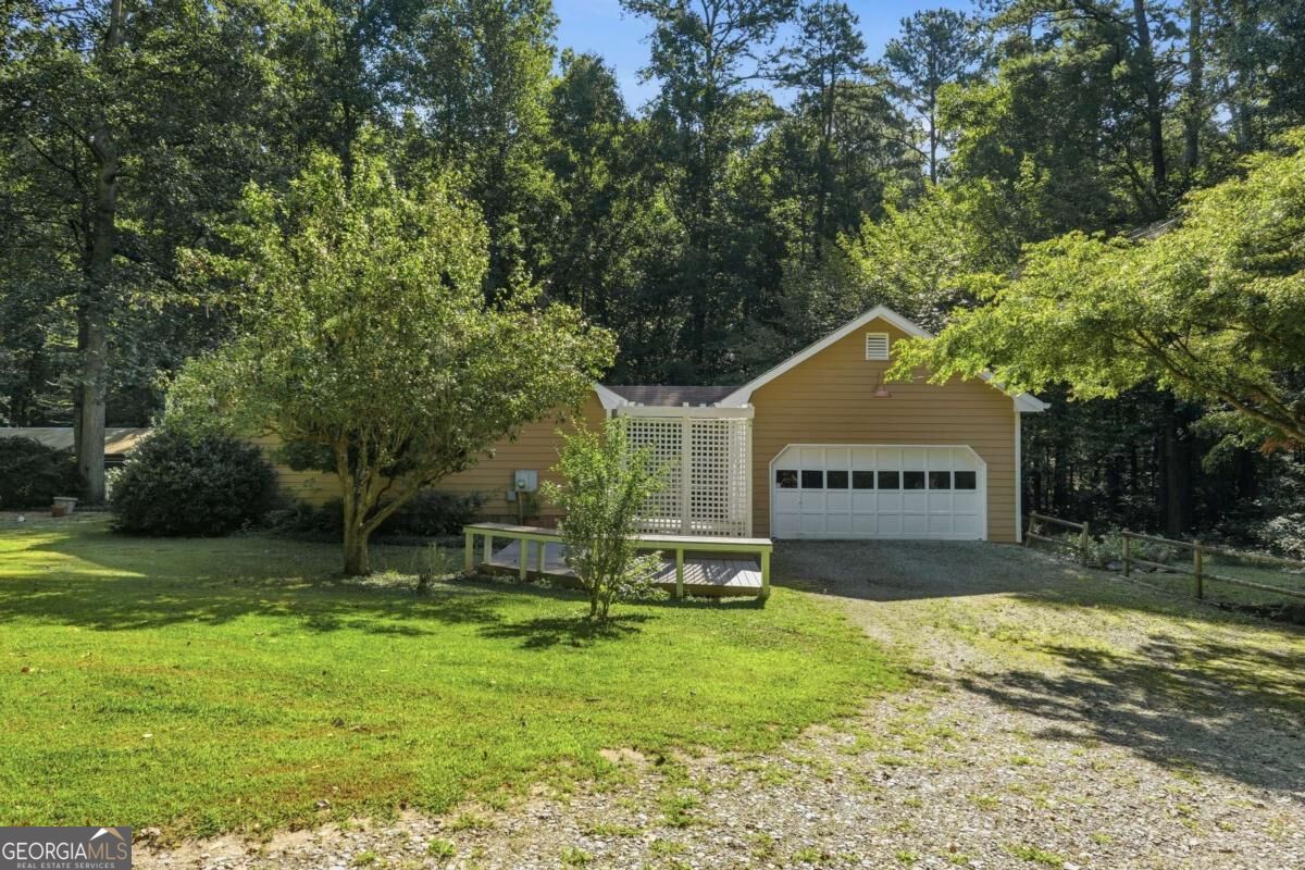 724 Clarke Trail