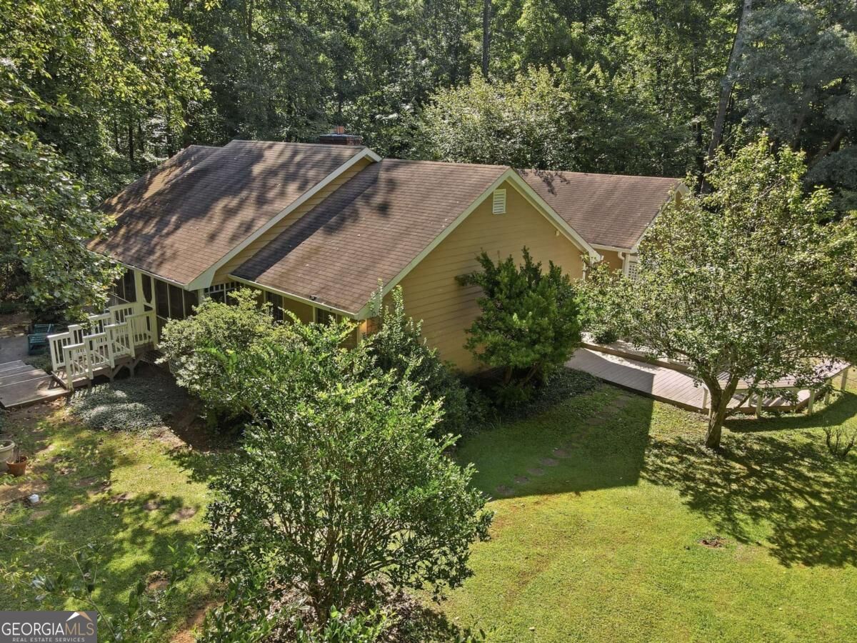 724 Clarke Trail