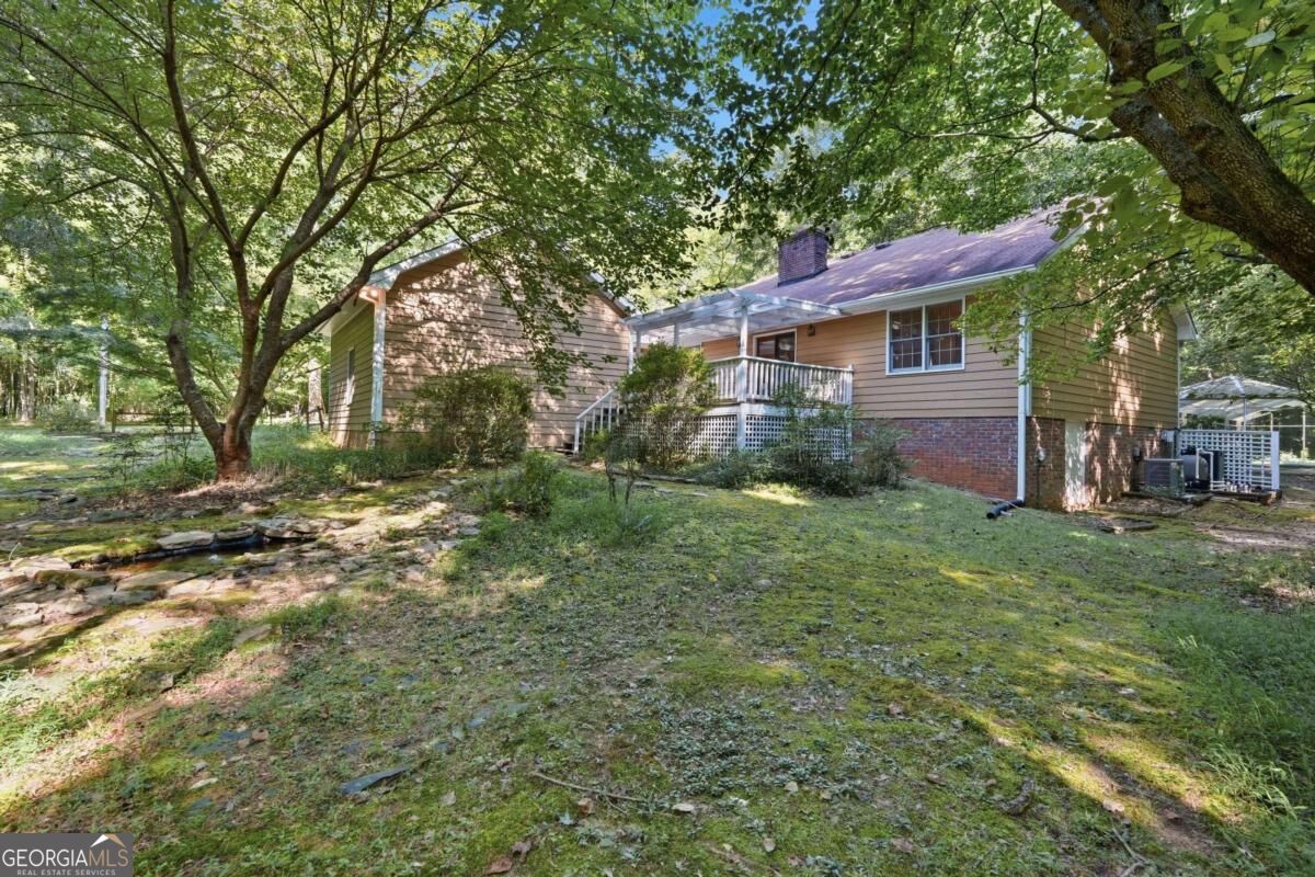 724 Clarke Trail