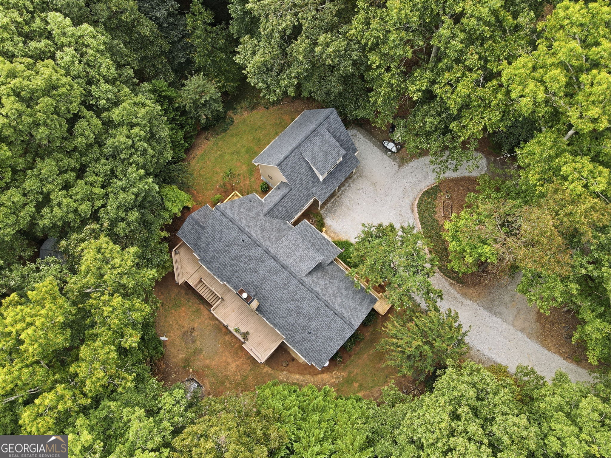 907 Rainbow Circle